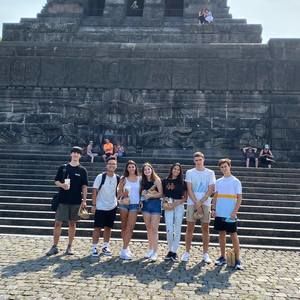 Meet your Posher, Duc linh